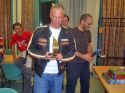 Siegerehrung: Van mit Pokal Siegerehrung: Van mit Pokal